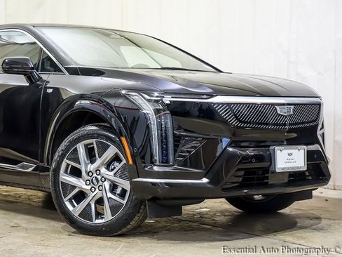 New 2026 Cadillac Optiq Luxury 2 image 2