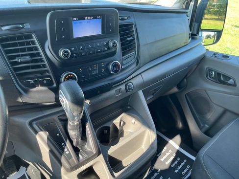 Used 2022 Ford Transit 250 Medium Roof w/ Load Area Protection Package RWD image 18