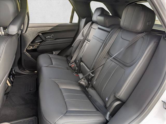 New 2027 Land Rover Range Rover Sport Dynamic SE AWD/4WD image 16