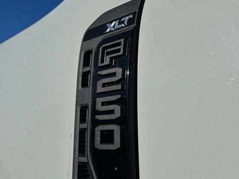 New 2026 Ford F250 XLT w/ XLT Premium Package image 18