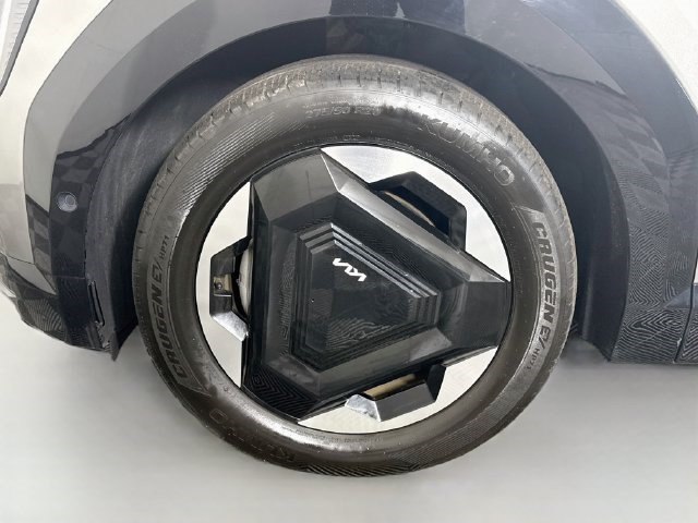 Used 2024 Kia EV9 Land AWD/4WD image 37