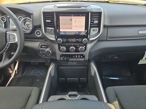 New 2026 RAM 1500 Big Horn AWD/4WD image 11