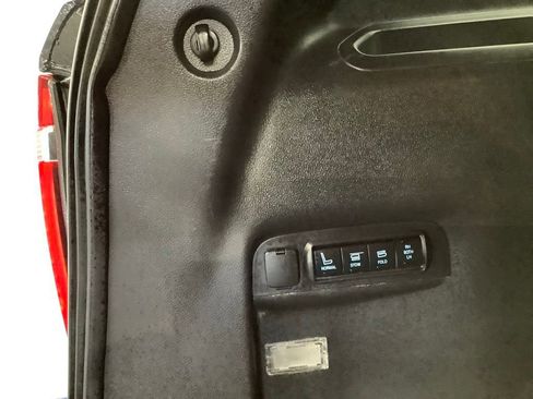 Used 2015 Ford Explorer Sport image 21