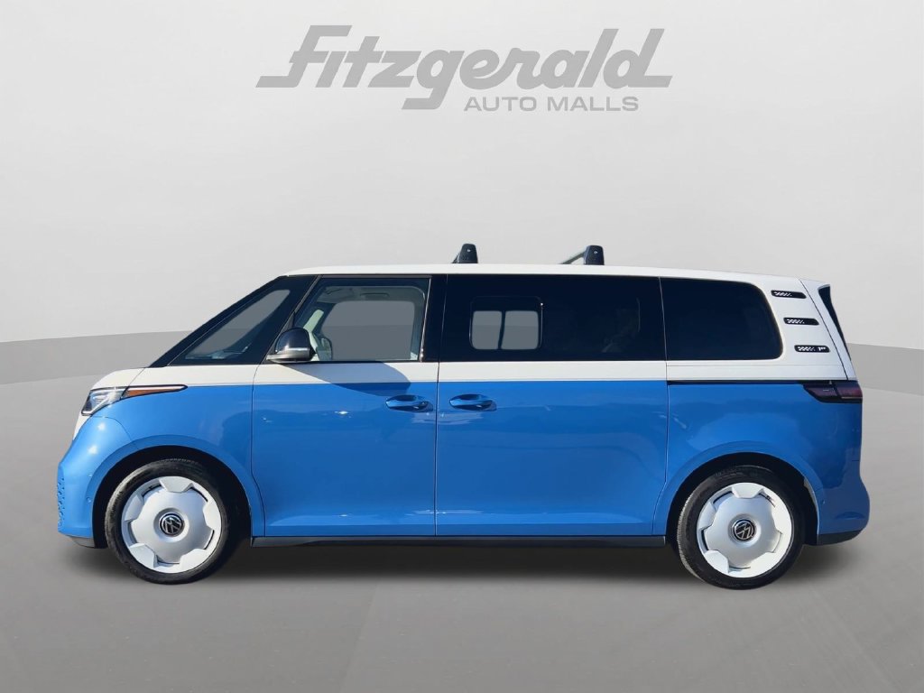 Used 2025 Volkswagen ID. Buzz 1st Edition AWD/4WD image 9