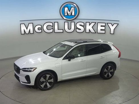 Used 2024 Volvo XC60 T8 Plus AWD/4WD image 1