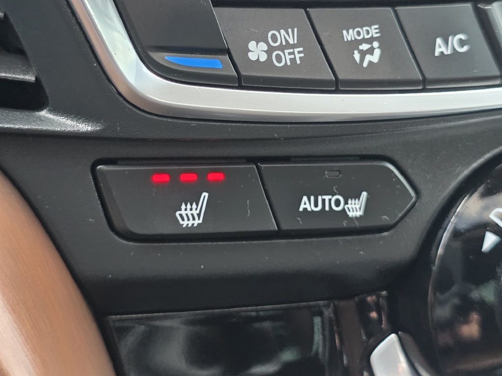 Used 2022 Acura TLX w/ Technology Package FWD image 15