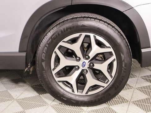 Used 2022 Subaru Forester Premium AWD/4WD image 19