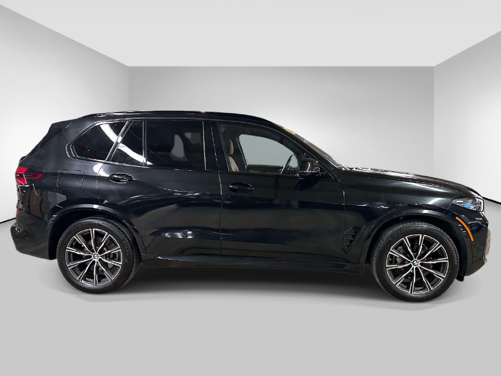 Used 2026 BMW X5 xDrive40i AWD/4WD image 6
