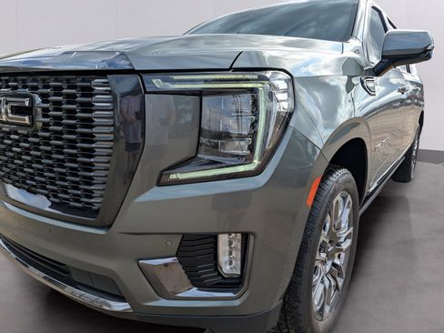 Used 2023 GMC Yukon XL Denali Ultimate w/ LPO, Floor Liner Package image 9