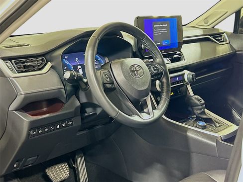 Used 2024 Toyota RAV4 Limited image 7