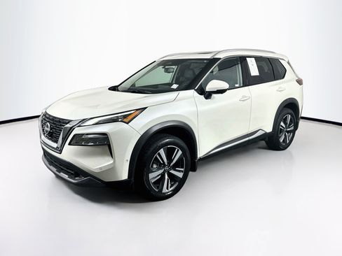 Used 2023 Nissan Rogue SL w/ SL Premium Package FWD image 3