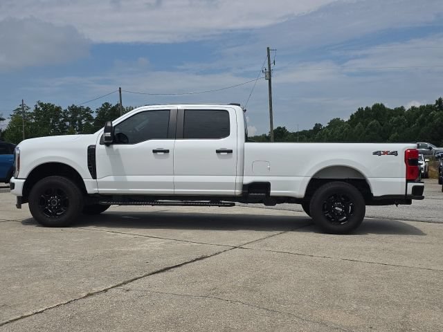 Used 2024 Ford F250 XL w/ STX Appearance Package AWD/4WD image 2