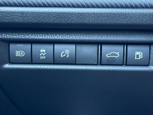 New 2025 Toyota Camry SE w/ Convenience Package image 29