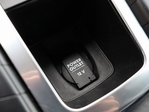 Used 2016 Porsche Macan S image 26