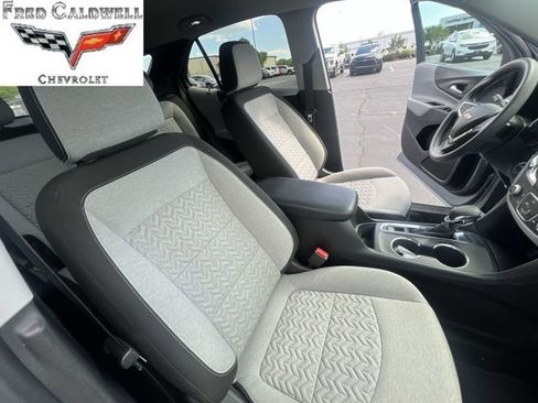 Certified 2024 Chevrolet Equinox LS w/ LS Convenience Package FWD image 33