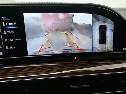 Used 2021 Cadillac Escalade Premium Luxury w/ Driver Assist Tech Package AWD/4WD image 36