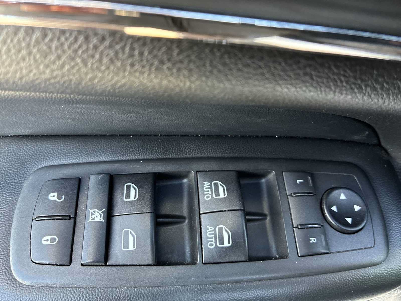 Used 2020 Jeep Grand Cherokee Limited X AWD/4WD image 15