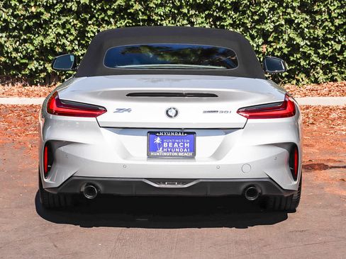 Used 2021 BMW Z4 sDrive30i w/ M Sport Package RWD image 7