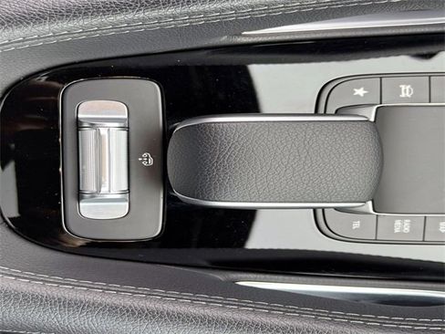 Used 2022 Mercedes-Benz GLS 450 4MATIC image 28