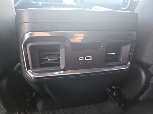 New 2026 GMC Sierra 1500 Elevation image 30