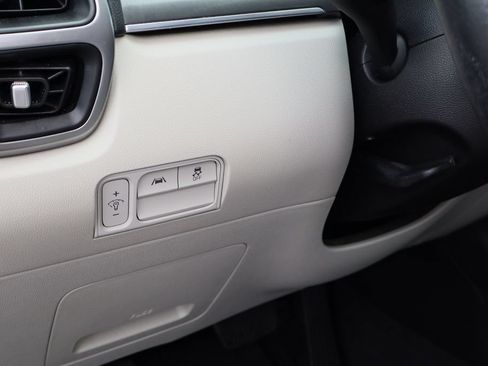 Used 2023 Kia Sorento S w/ Panoramic Sunroof Package FWD image 12