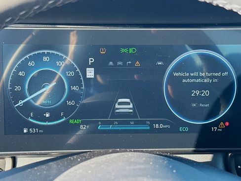 New 2025 Hyundai Elantra SEL image 9