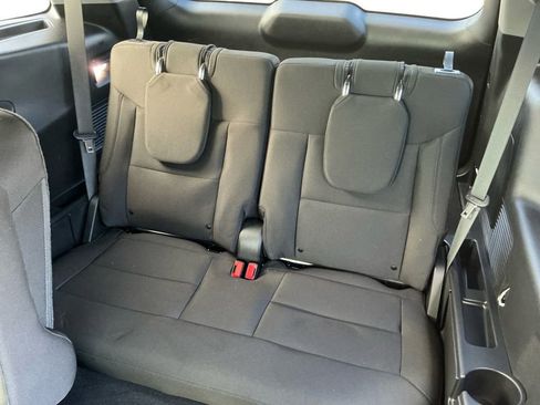 Used 2023 Ford Explorer XLT image 21