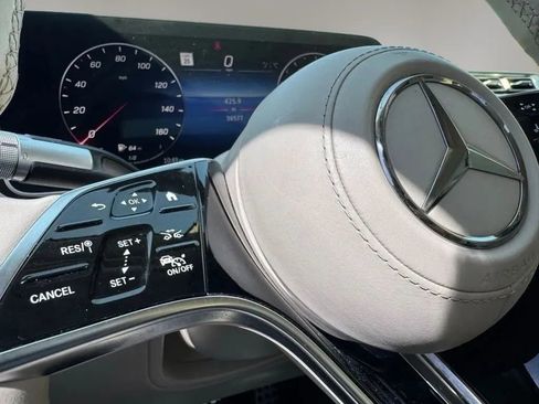 Used 2021 Mercedes-Benz S 580 4MATIC Sedan w/ AMG Line image 33