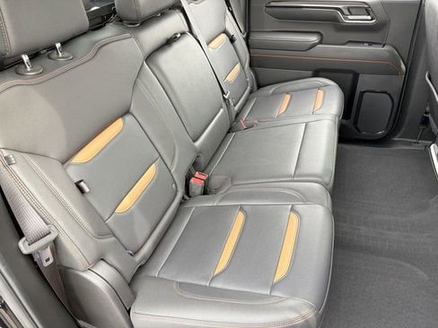 Used 2024 GMC Sierra 1500 AT4 w/ Technology Package AWD/4WD image 22
