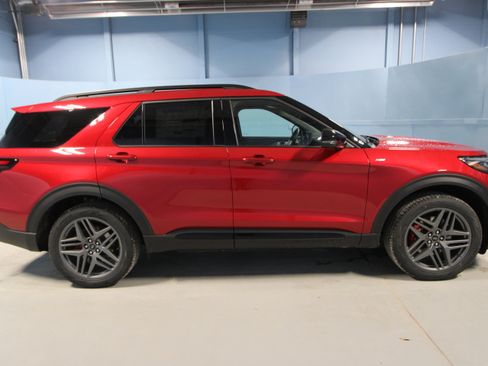 New 2026 Ford Explorer ST-Line w/ ST-Line Street Pack image 30