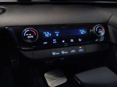 New 2026 Hyundai Elantra Sport FWD image 17