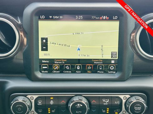 Used 2022 Jeep Wrangler Unlimited Sahara image 5