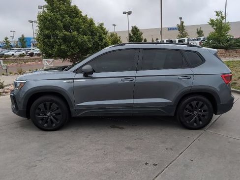 Used 2022 Volkswagen Taos S AWD/4WD image 4