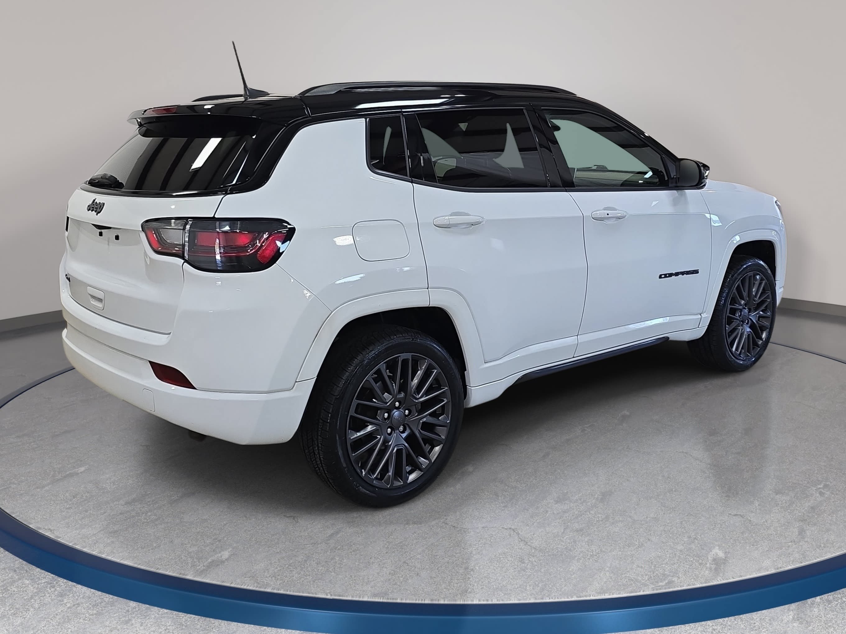 Used 2022 Jeep Compass High Altitude AWD/4WD image 6