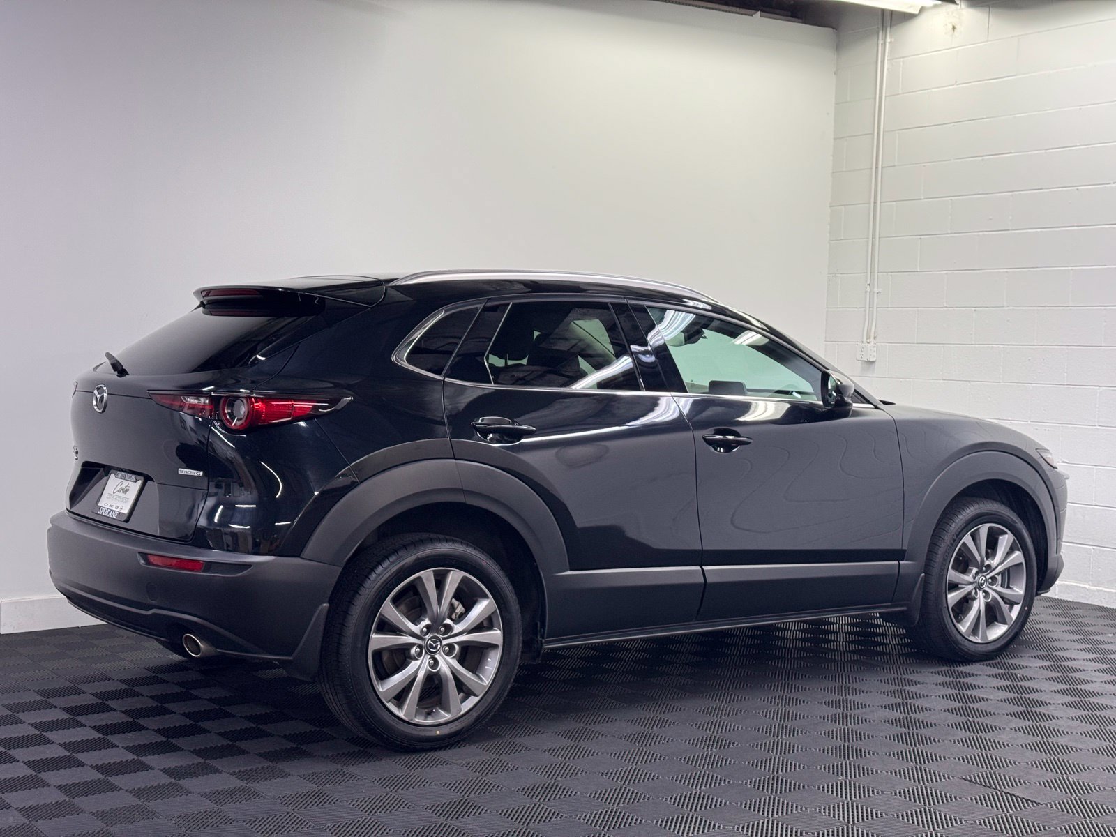 Used 2023 MAZDA CX-30 AWD 2.5 S w/ Premium Package image 2