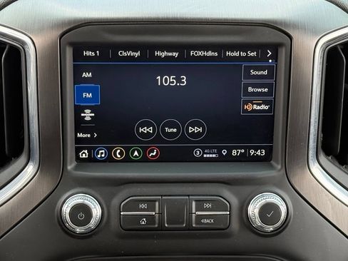 Used 2021 GMC Sierra 1500 AT4 w/ AT4 Premium Package AWD/4WD image 18