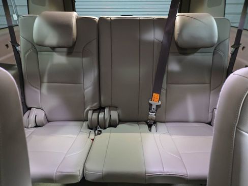 Used 2017 GMC Yukon XL SLT w/ Open Road Package image 19