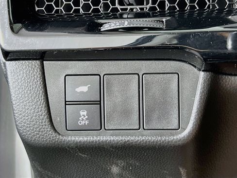 Used 2023 Honda CR-V EX-L image 10