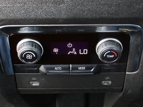 Used 2023 Chevrolet Tahoe LT image 38