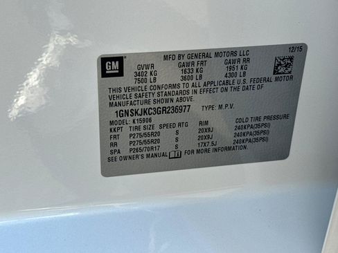 Used 2016 Chevrolet Suburban LTZ AWD/4WD image 34