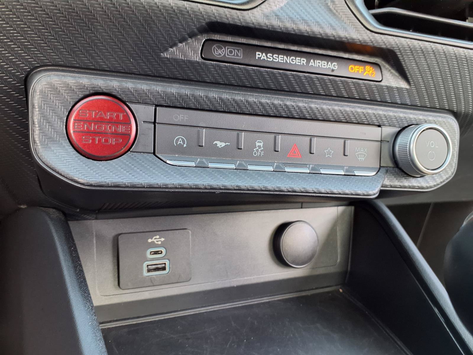 Used 2024 Ford Mustang GT RWD image 8