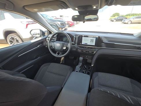Used 2025 Toyota Camry LE FWD image 15