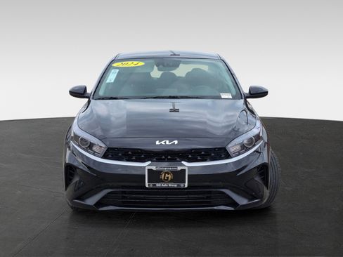 Used 2024 Kia Forte LXS image 2