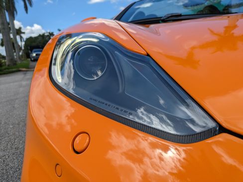 Used 2014 McLaren MP4-12C Spider RWD image 13