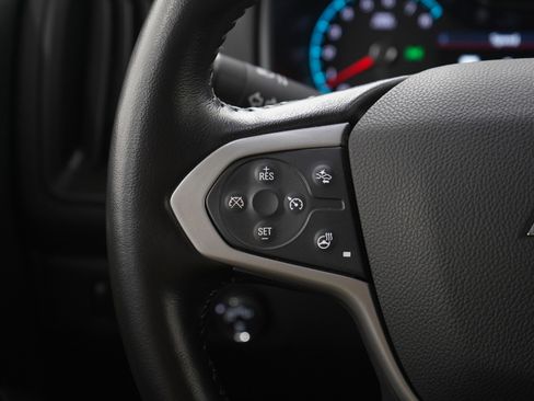 Used 2020 Chevrolet Colorado LT w/ Colorado RST Special Edition image 20