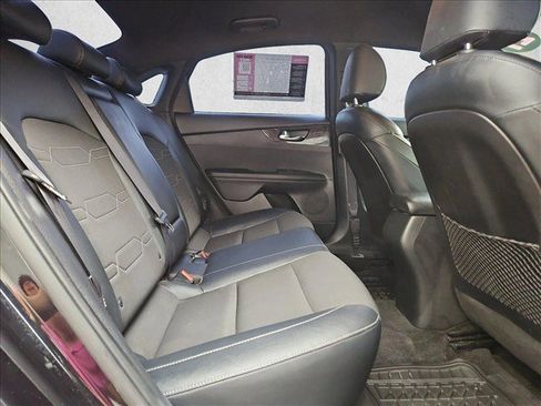 Used 2021 Kia Forte GT-Line FWD image 19