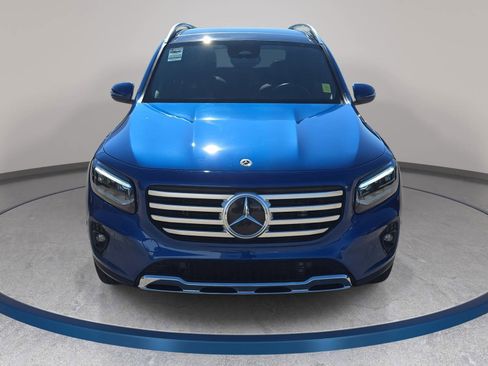 Used 2024 Mercedes-Benz GLB 250 4MATIC image 2