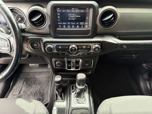 Used 2021 Jeep Gladiator Sport AWD/4WD image 33