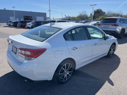 Used 2019 Subaru Impreza 2.0i Limited image 5
