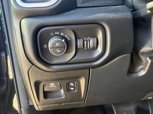 Used 2019 RAM 1500 Big Horn image 3
